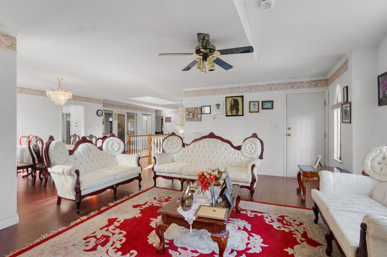 12185 98a Avenue - Cedar Hills Single Family Residence for Sale, 8 Bedrooms (R3036782) #16