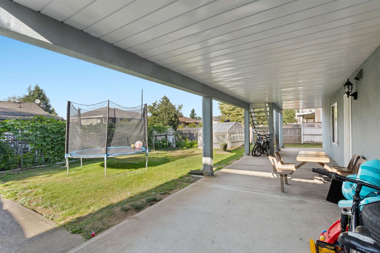 12185 98a Avenue - Cedar Hills Single Family Residence for Sale, 8 Bedrooms (R3036782) #35