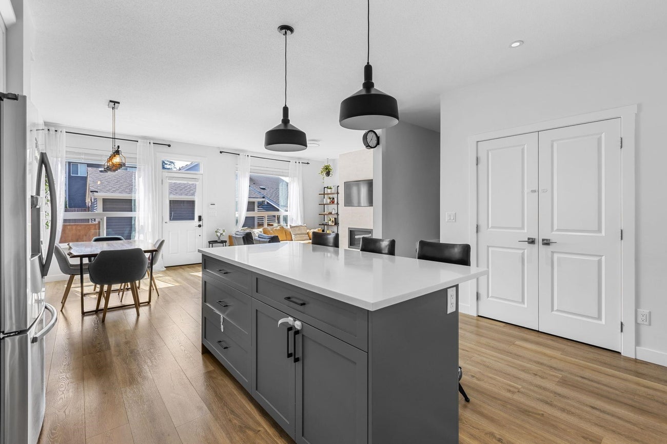 20278 82b Avenue - Willoughby Heights Single Family Residence for Sale, 4 Bedrooms (R3040713) #7