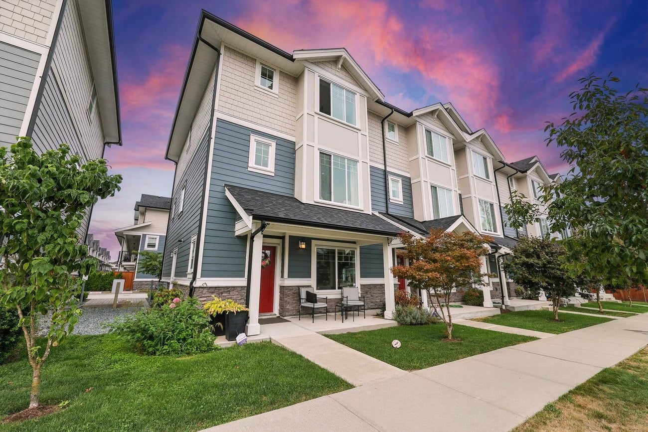 40 - 19501 74 Avenue - Clayton Townhouse for Sale, 3 Bedrooms (R3045220) #1