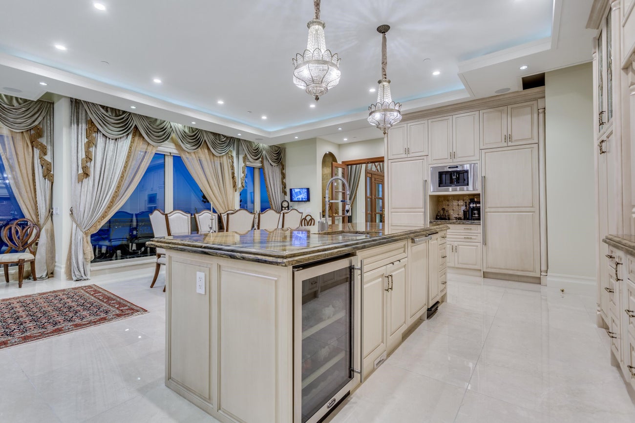 1175 Eyremount Drive - British Properties Single Family Residence for Sale, 6 Bedrooms (R3046190)# - 22