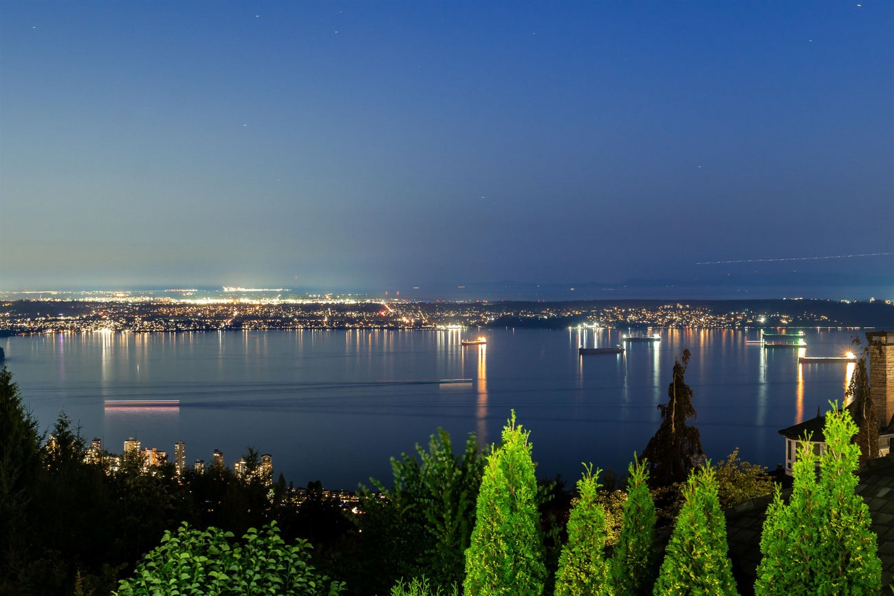 2336 Kadlec Court - Whitby Estates Single Family Residence for Sale, 7 Bedrooms (R3061620)# - 1