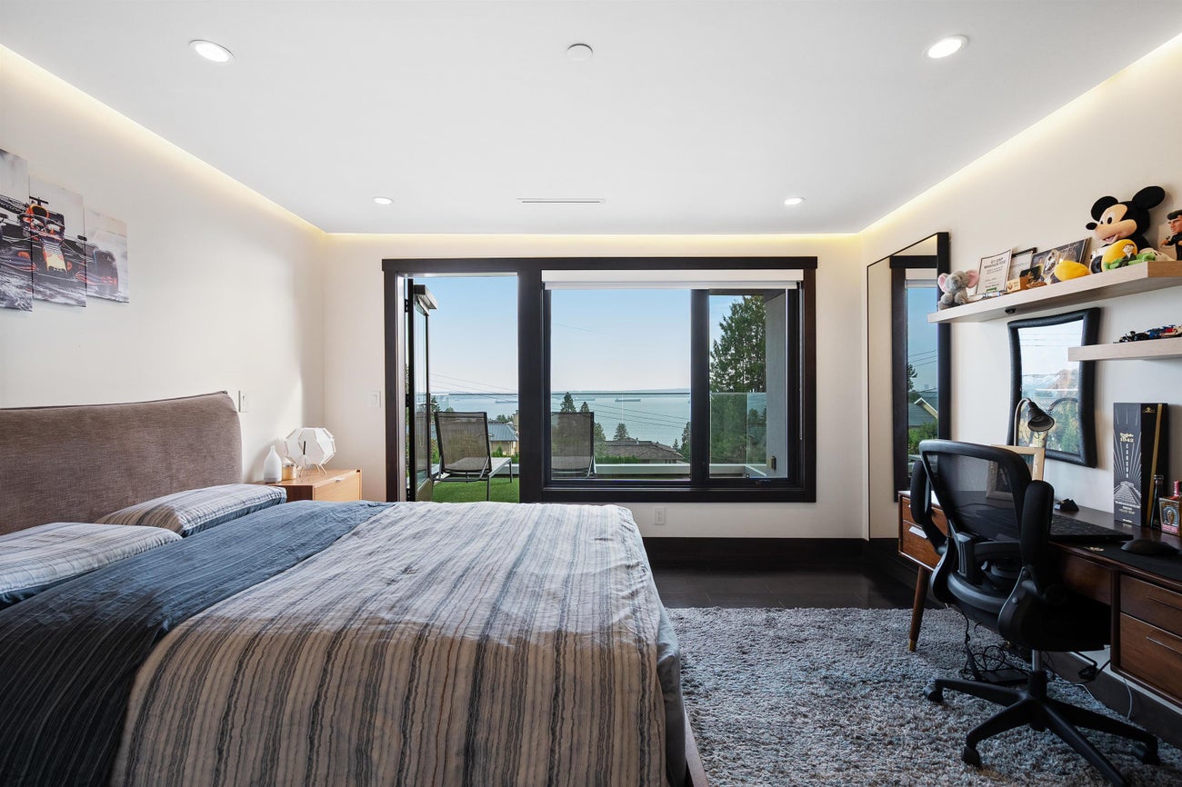 2643 Nelson Avenue - Dundarave Single Family Residence for Sale, 5 Bedrooms (R3065547)# - 29 2643 Nelson Avenue - Dundarave Single Family Residence for Sale, 5 Bedrooms (R3065547)# - 29