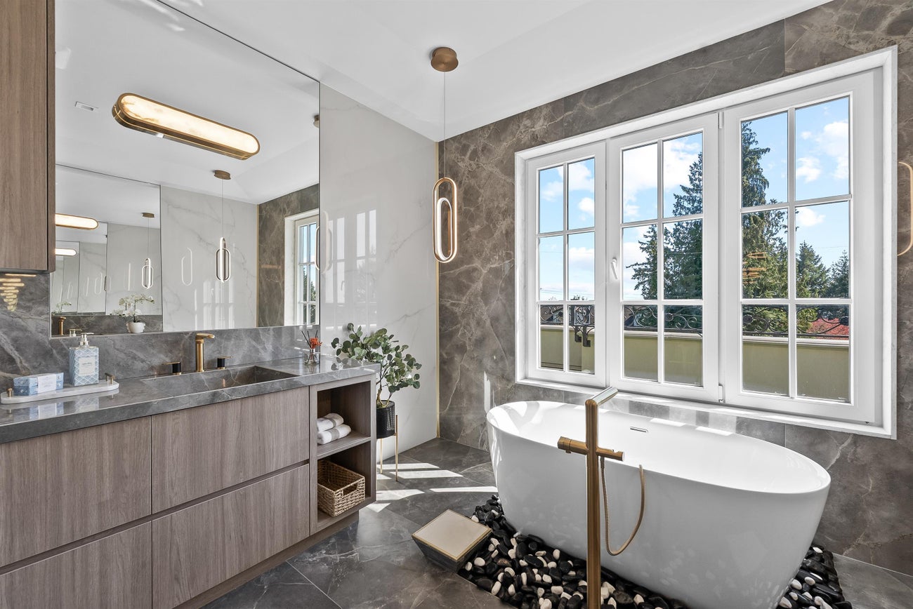 4141 Burkehill Road - Bayridge Single Family Residence for Sale, 6 Bedrooms (R3066954)# - 22