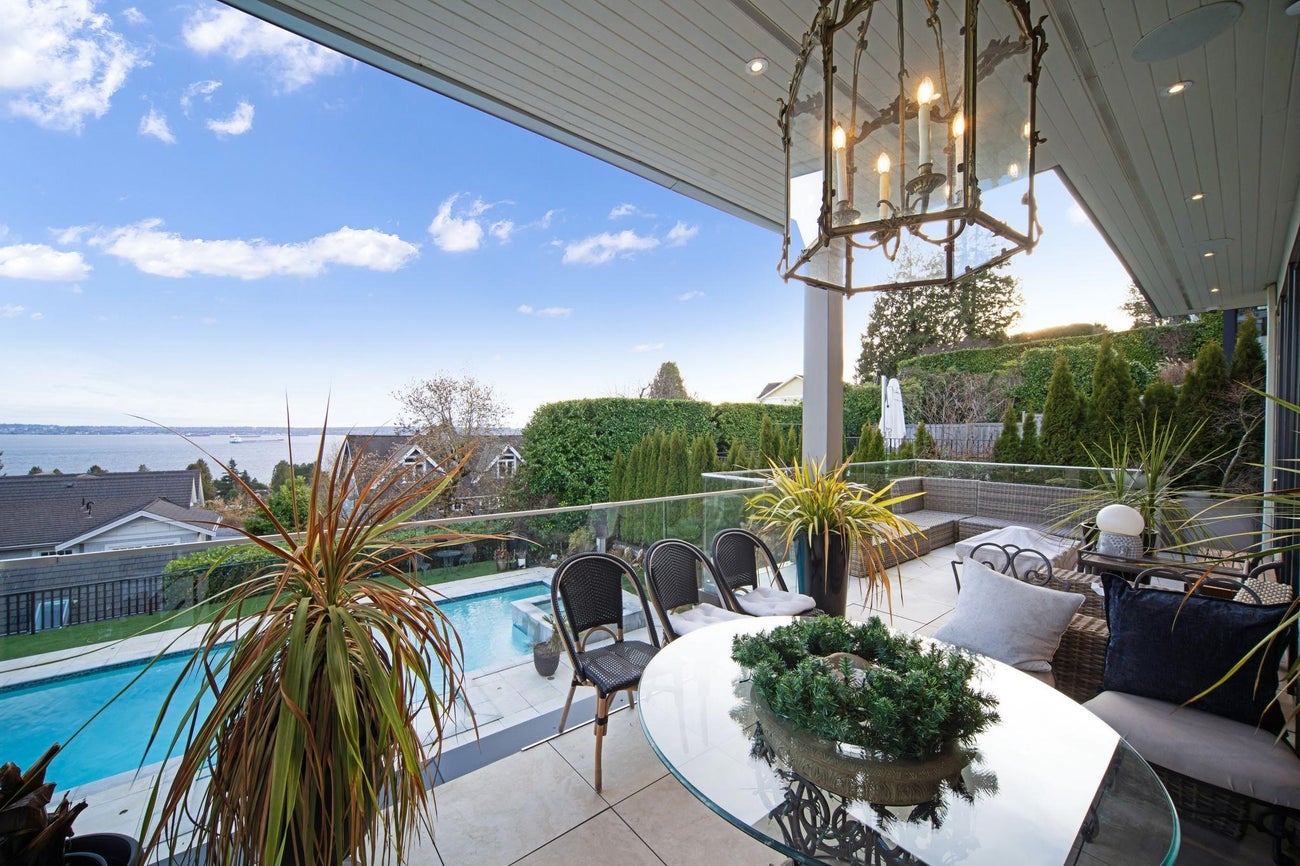 2538 Ottawa Avenue - Dundarave Single Family Residence for Sale, 5 Bedrooms (R3069190)# - 28