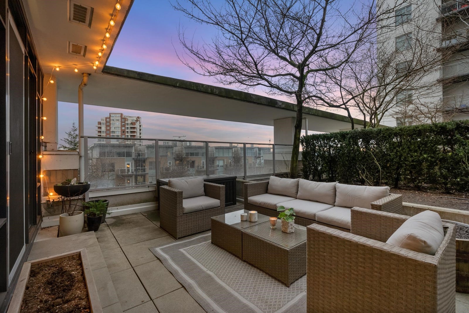 306 158 W 13TH STREET - Central Lonsdale Apartment/Condo for sale, 2 Bedrooms (R2749182)