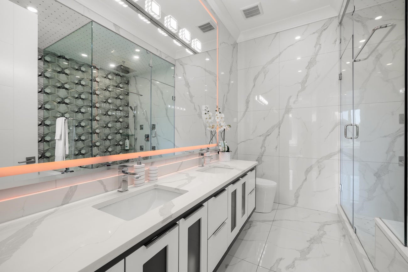 12776 Campbell Place - Queen Mary Park Surrey Single Family Residence for Sale, 8 Bedrooms (R3012601)# - 10