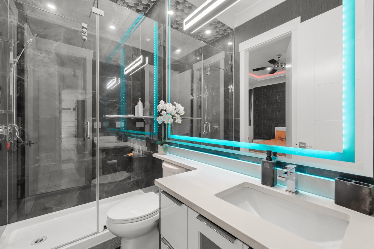 12776 Campbell Place - Queen Mary Park Surrey Single Family Residence for Sale, 8 Bedrooms (R3012601)# - 14