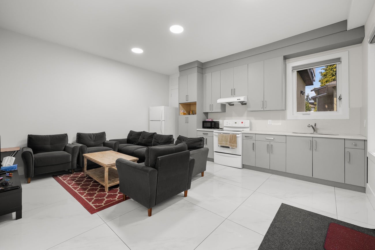 12776 Campbell Place - Queen Mary Park Surrey Single Family Residence for Sale, 8 Bedrooms (R3012601)# - 19