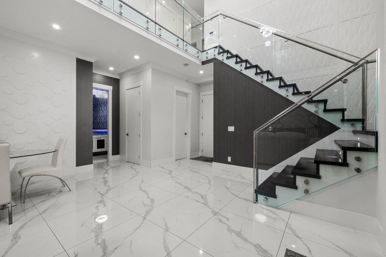 12776 Campbell Place - Queen Mary Park Surrey Single Family Residence for Sale, 8 Bedrooms (R3012601)# - 4