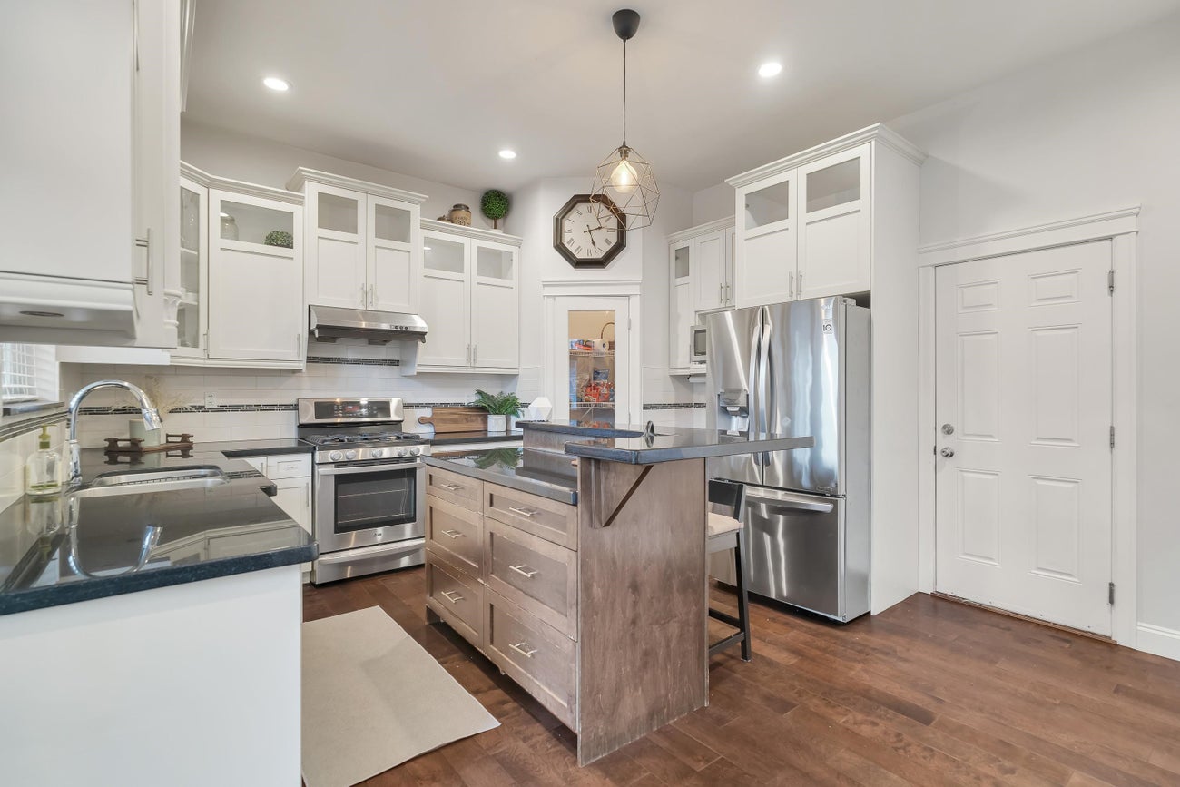 15083 58 A Avenue - Sullivan Station Single Family Residence for Sale, 4 Bedrooms (R3016054) #9