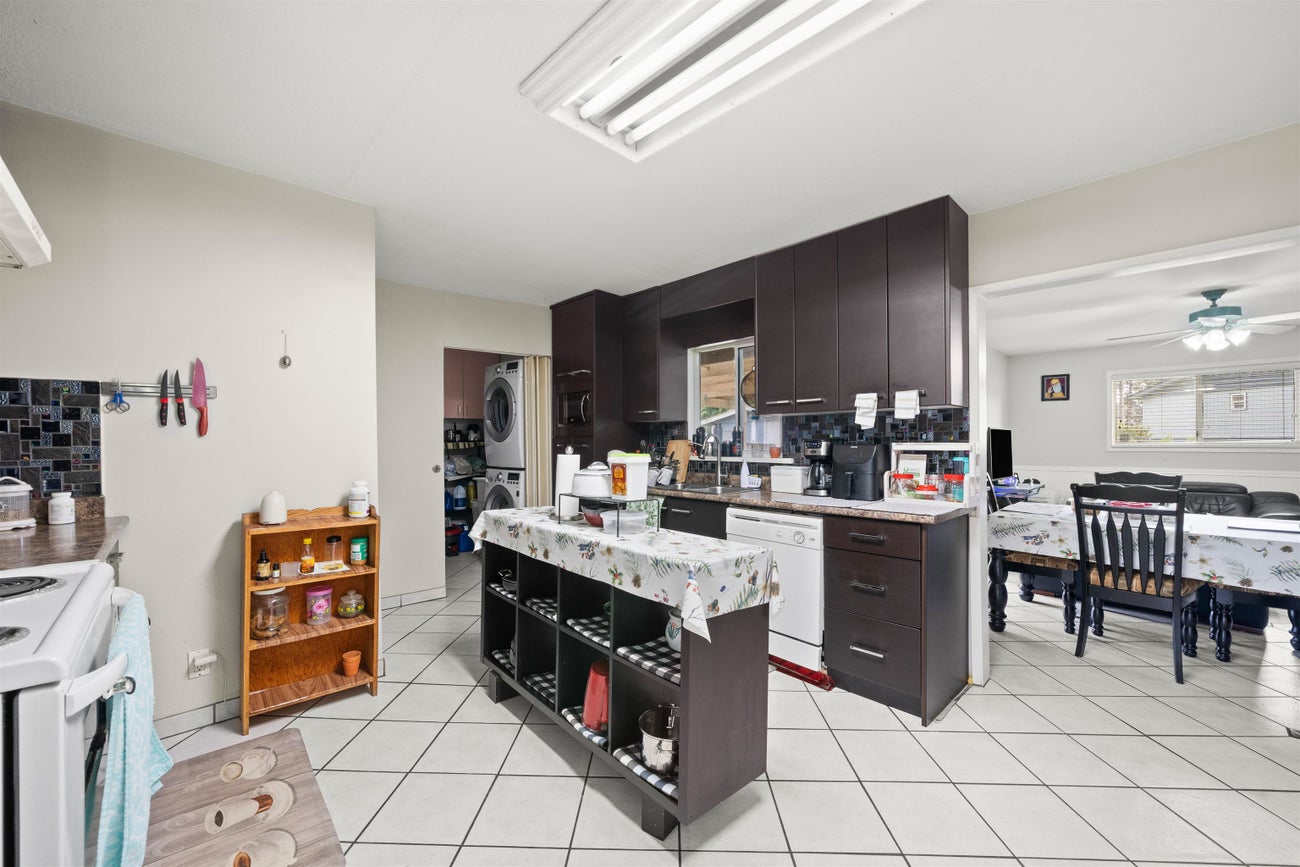 12232 85a Avenue - Queen Mary Park Surrey Single Family Residence for Sale, 3 Bedrooms (R3019812) #12