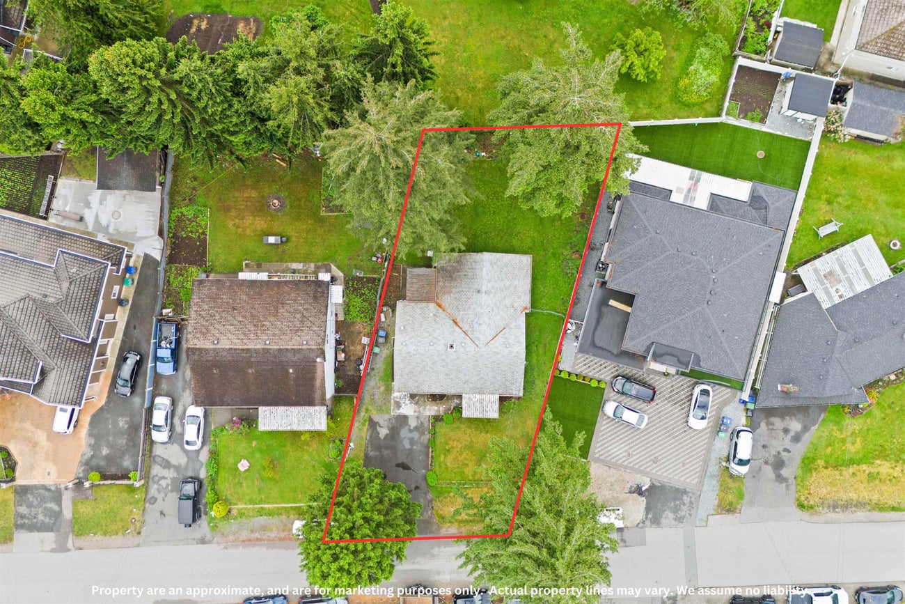 12232 85a Avenue - Queen Mary Park Surrey Single Family Residence for Sale, 3 Bedrooms (R3019812) #2