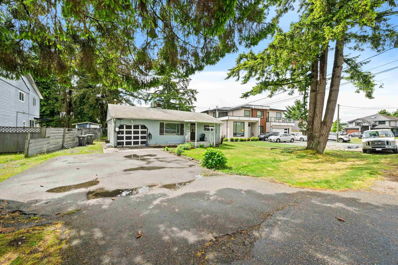 12232 85a Avenue - Queen Mary Park Surrey Single Family Residence for Sale, 3 Bedrooms (R3019812) #9