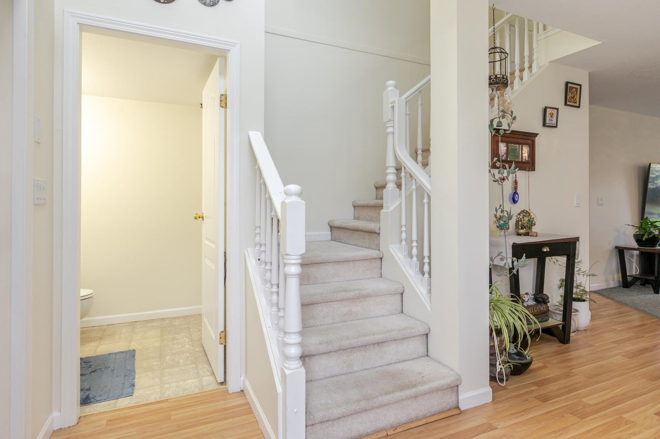 51 - 15840 84 Avenue - Fleetwood Tynehead Townhouse for Sale, 3 Bedrooms (R3024385) #10
