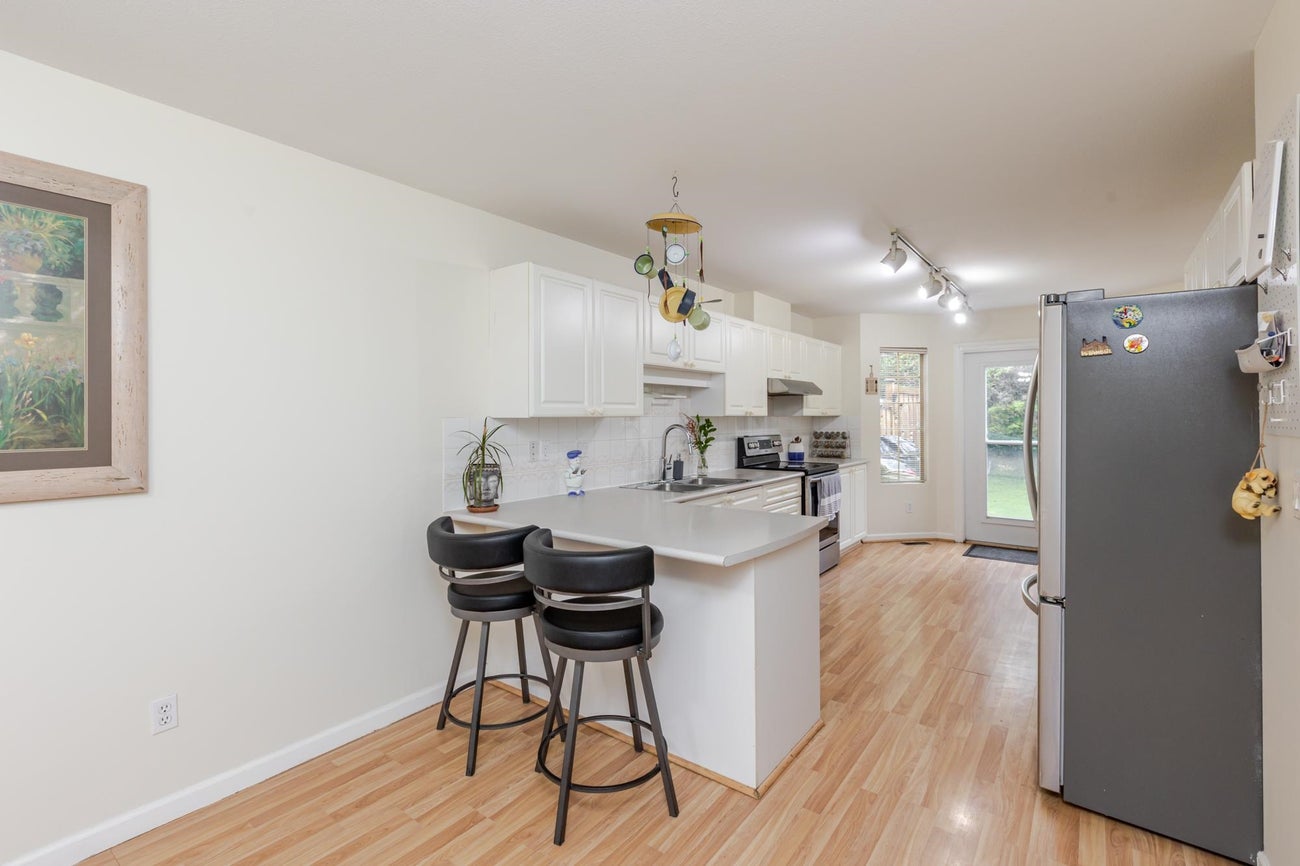 51 - 15840 84 Avenue - Fleetwood Tynehead Townhouse for Sale, 3 Bedrooms (R3024385) #18