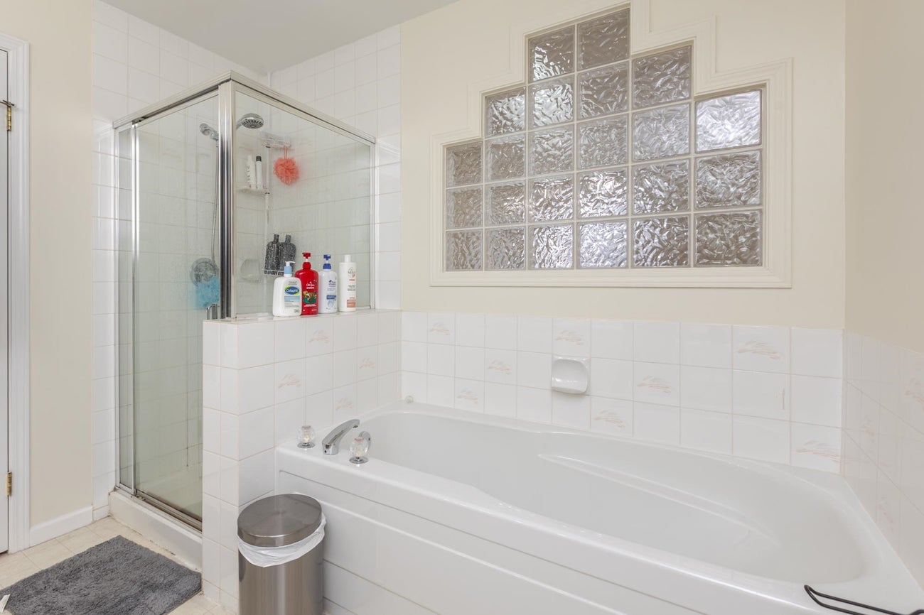 51 - 15840 84 Avenue - Fleetwood Tynehead Townhouse for Sale, 3 Bedrooms (R3024385) #35
