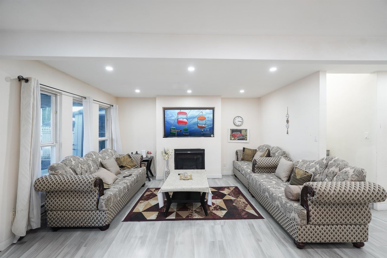 7368 Parkwood Drive - West Newton Single Family Residence for Sale, 5 Bedrooms (R3035368)# - 10