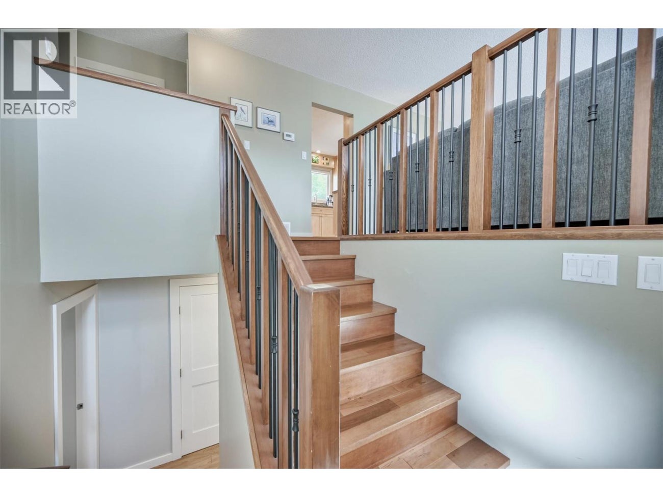 8516 12TH Avenue - Osoyoos House for Sale, 3 Bedrooms (10364927)# - 11