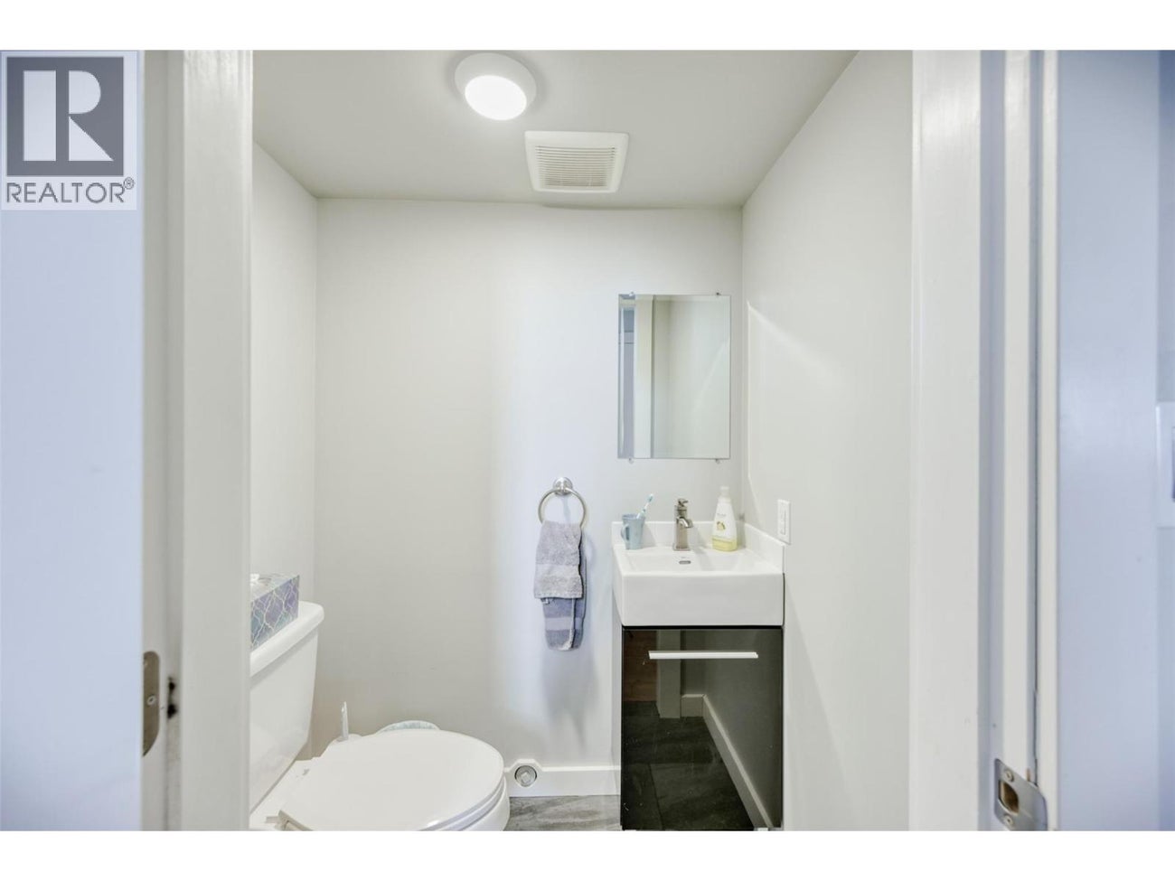 8516 12TH Avenue - Osoyoos House for Sale, 3 Bedrooms (10364927)# - 18