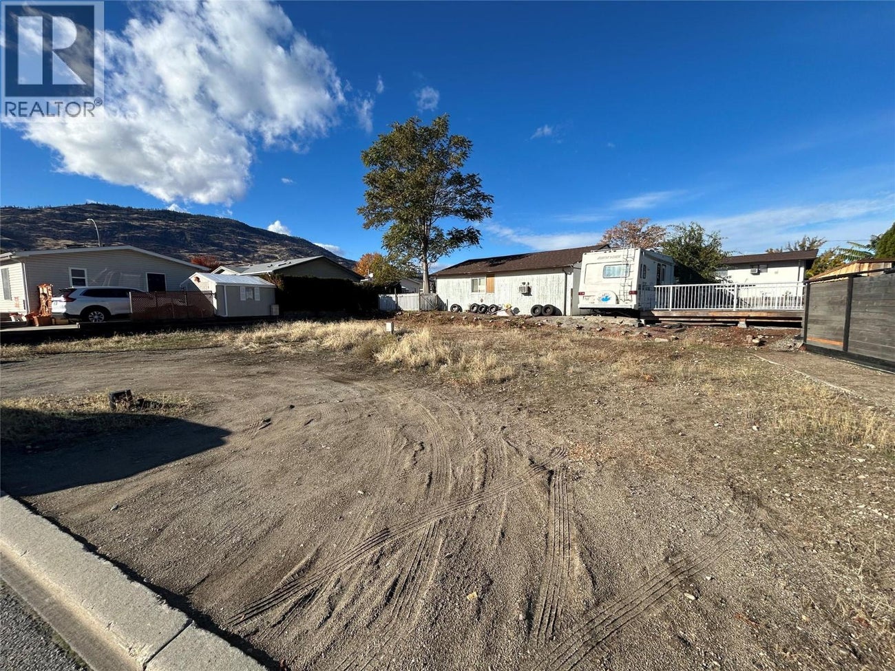 30 Cactus Crescent Unit# 8 - Osoyoos Other for Sale(10369514)# - 2 30 Cactus Crescent Unit# 8 - Osoyoos Other for Sale(10369514)# - 2