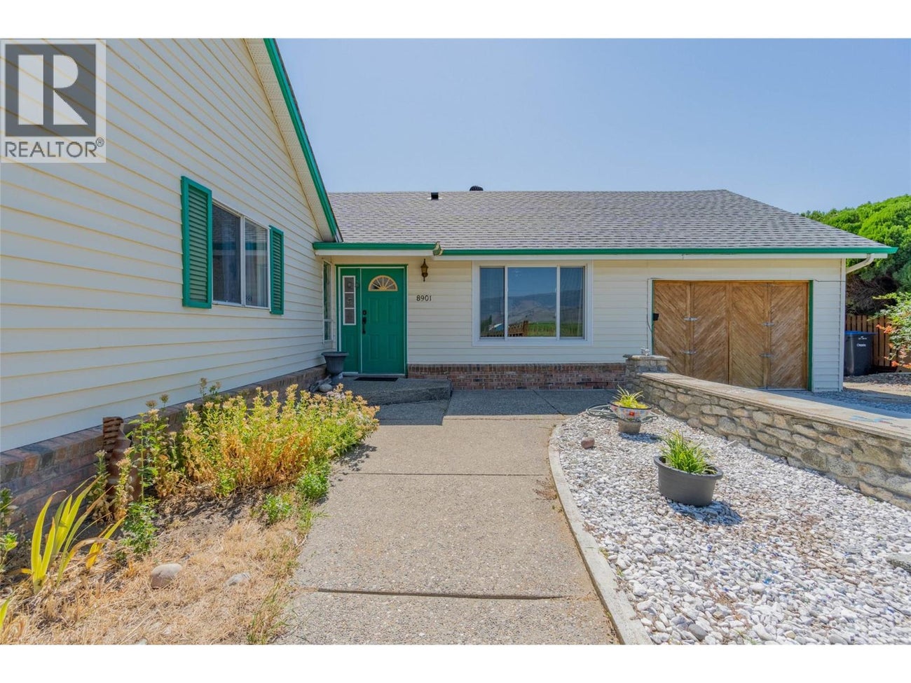 8901 92ND Avenue - Osoyoos House for Sale, 2 Bedrooms (10379706)# - 26