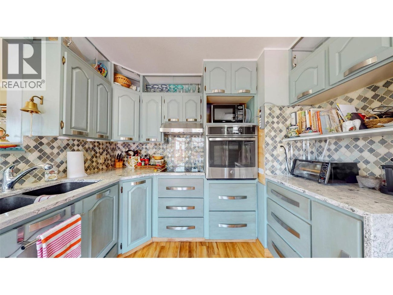 8901 92ND Avenue - Osoyoos House for Sale, 2 Bedrooms (10379706)# - 8