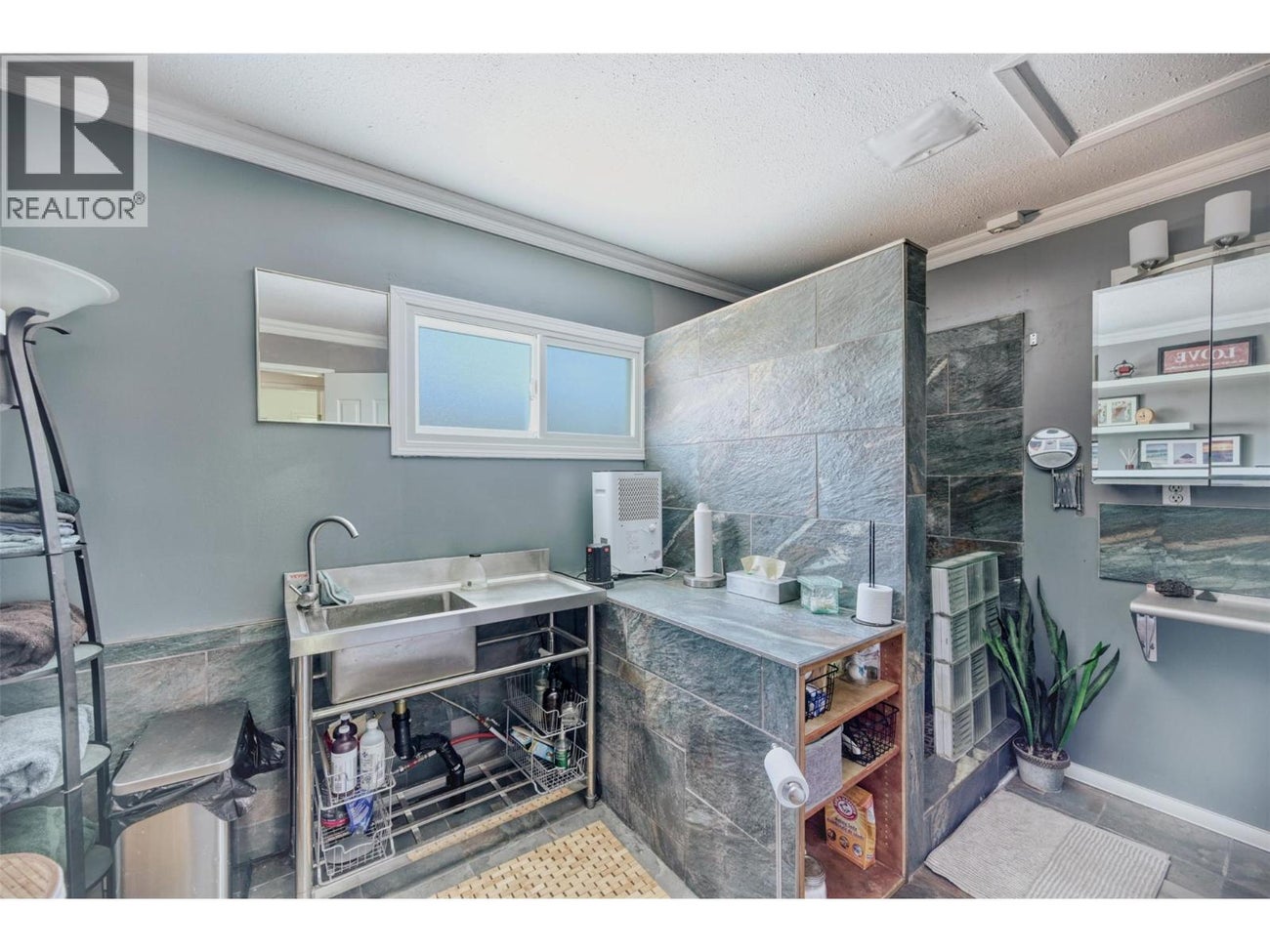 204 Greasewood Avenue - Oliver House for Sale, 2 Bedrooms (10388588)# - 20
