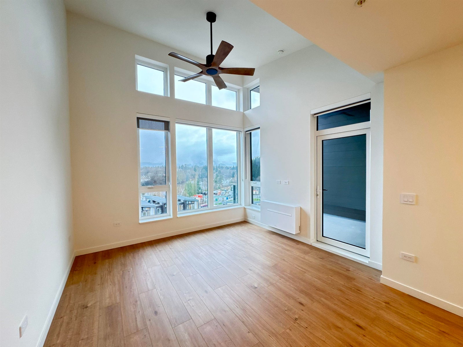 613 1504 Scott Road — photo 3 of 10