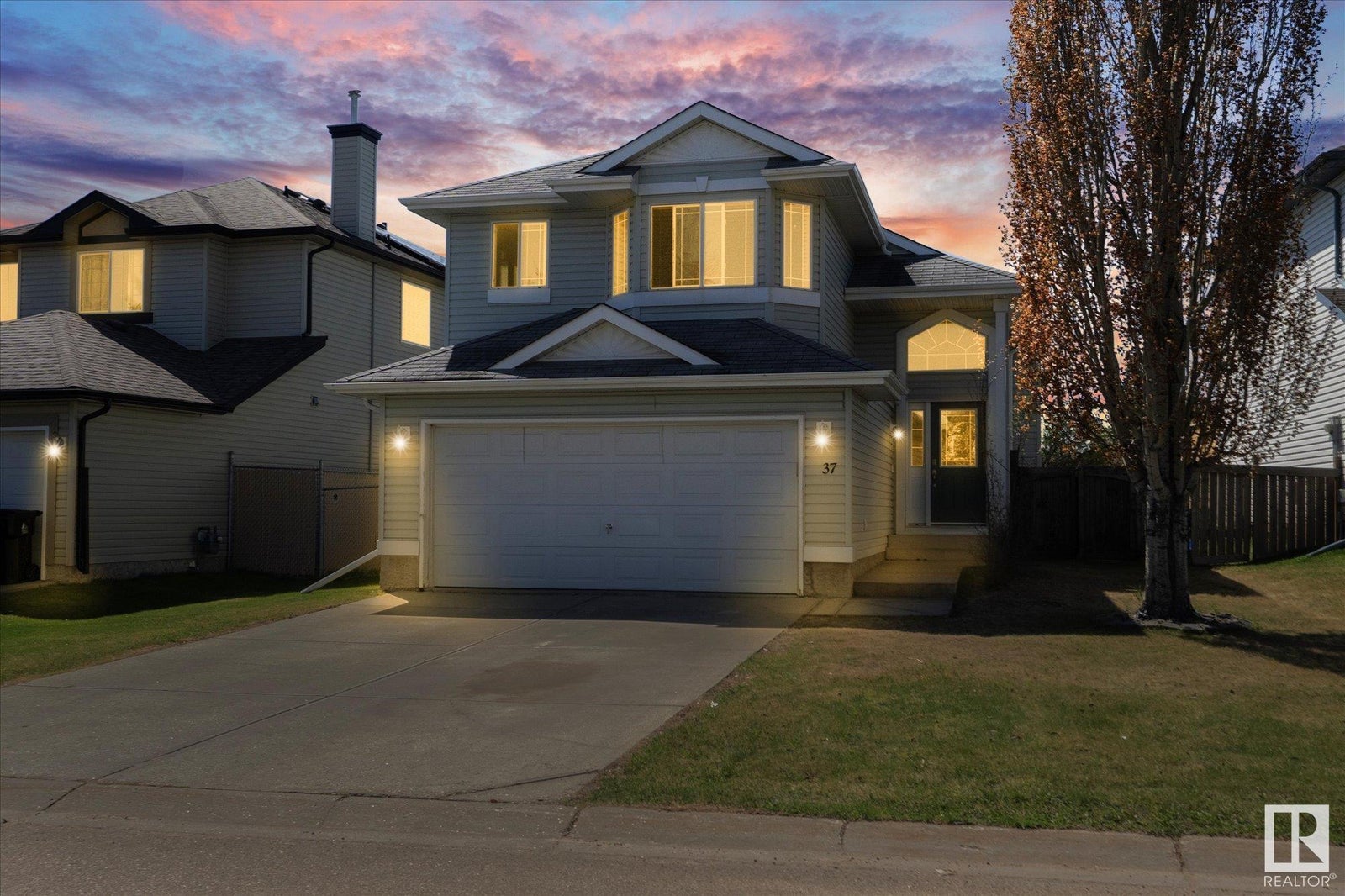 37 HEATHERLANDS WY - Heatherglen Detached Single Family for Sale, 5 Bedrooms (E4435073)