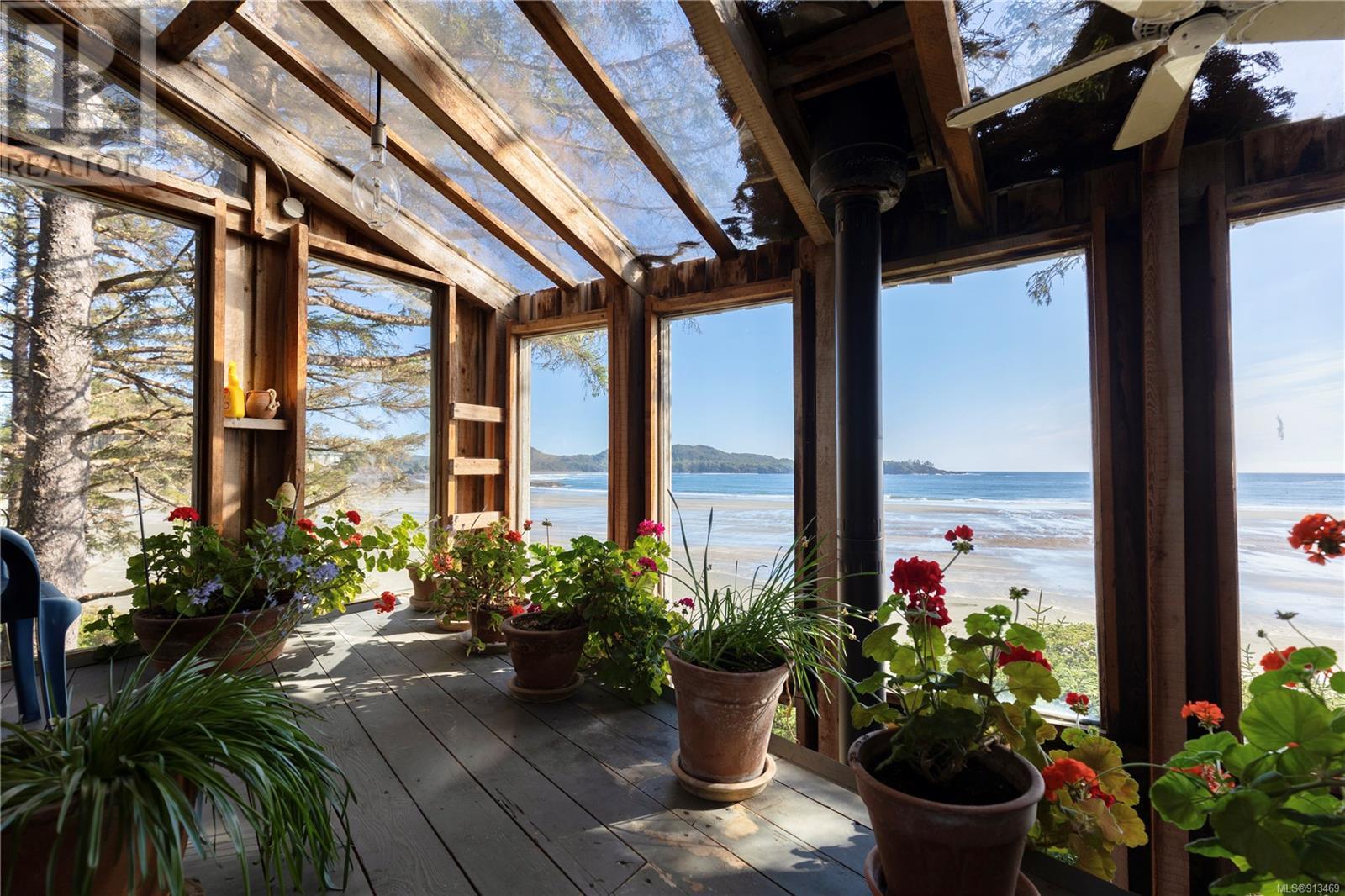 1349 Chesterman Beach Rd - Tofino House for sale, 4 Bedrooms (913469)