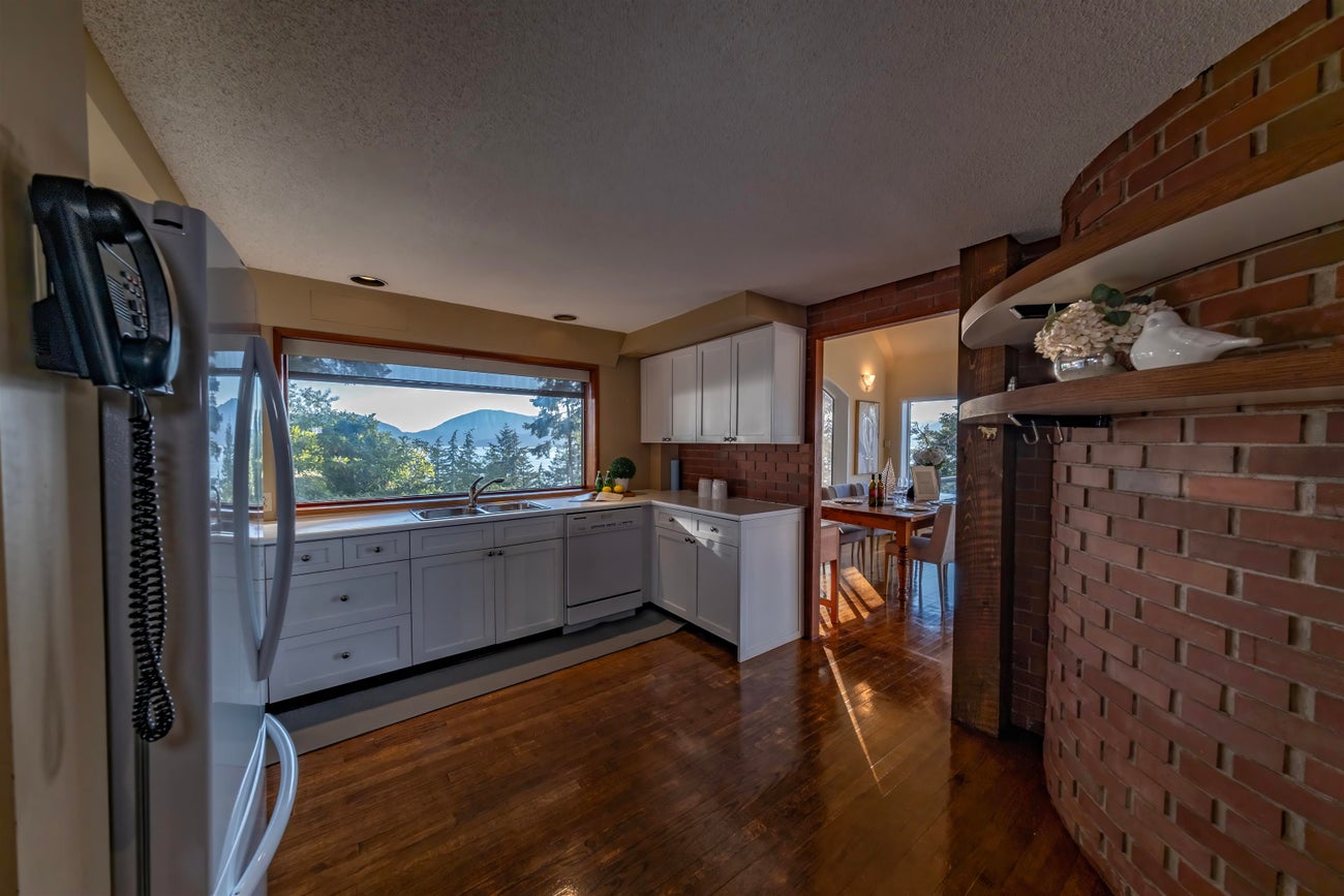 8595 ANSELL PLACE - Howe Sound House/Single Family for sale, 3 Bedrooms (R2906838) #9