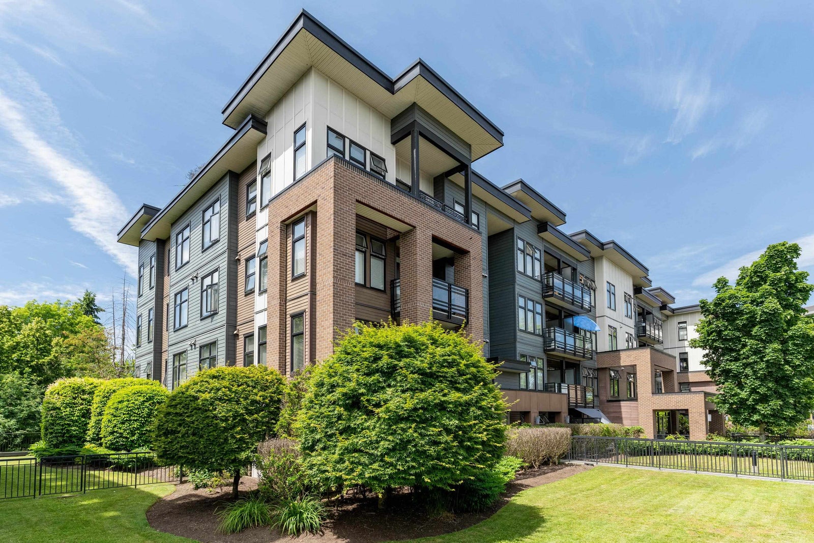 109 20058 FRASER HIGHWAY - Langley City Apartment/Condo for sale, 1 Bedroom (R2895765)
