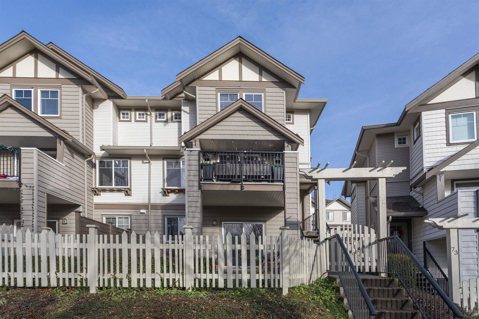 72 4401 BLAUSON BOULEVARD - Abbotsford East Townhouse for sale, 3 Bedrooms (R2837875)