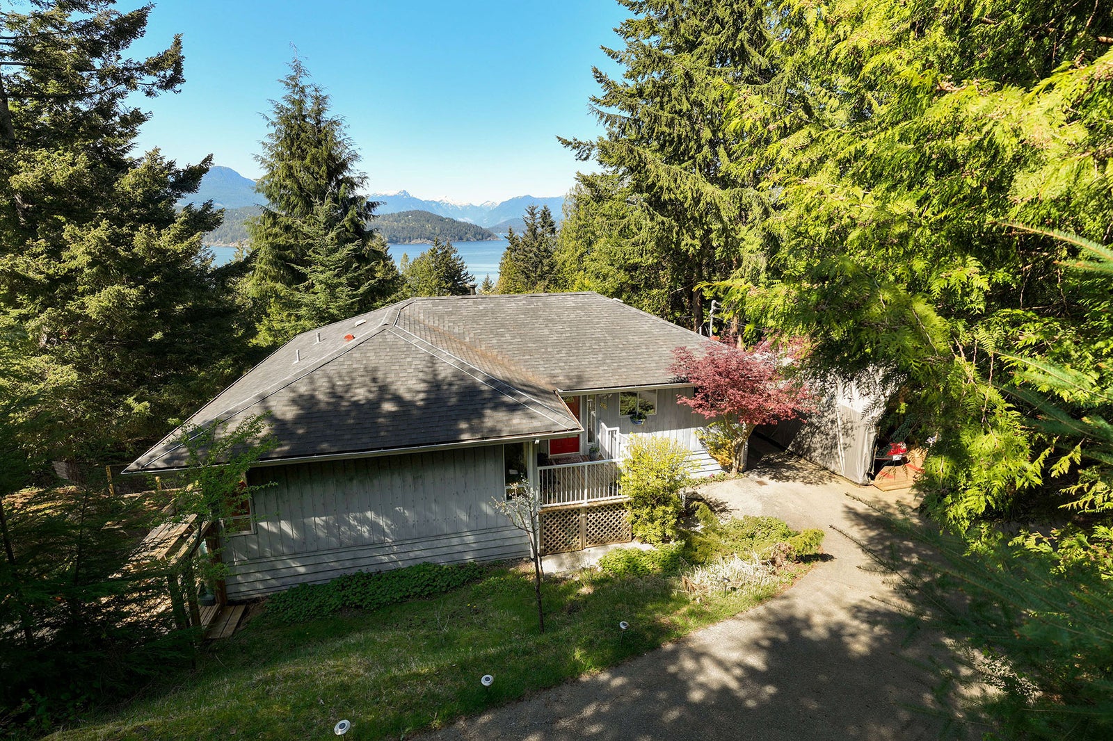 876 Windjammer Road - Bowen Island House/Single Family for sale, 4 Bedrooms (R2875202)
