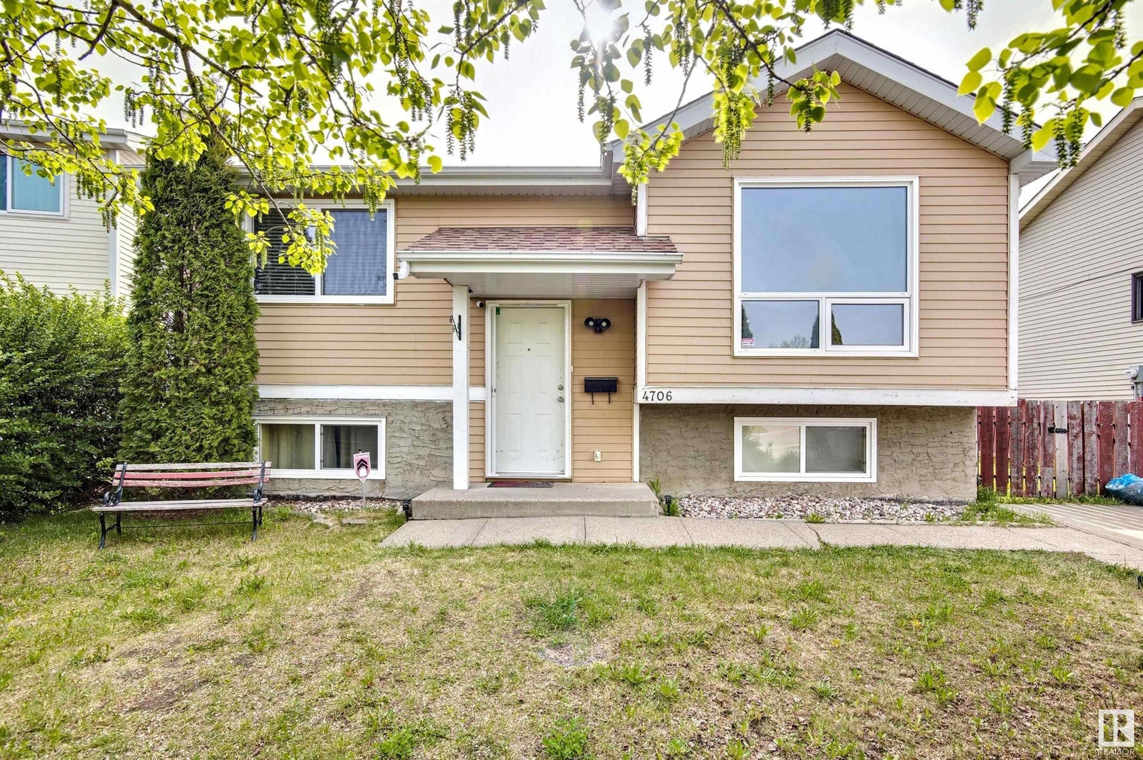 4706 35 AV NW - Minchau Detached Single Family for Sale, 3 Bedrooms (E4435976)