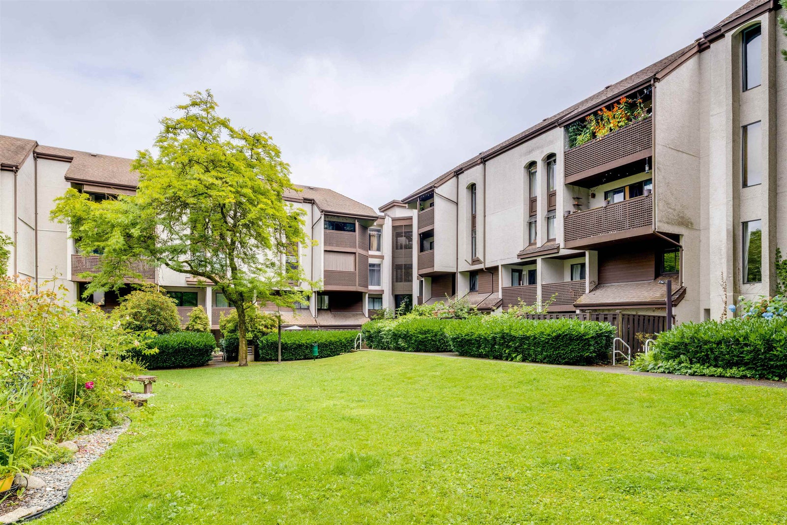 404 - 340 Ginger Drive - Fraserview NW Apartment/Condo for Sale, 2 Bedrooms (R3029816)
