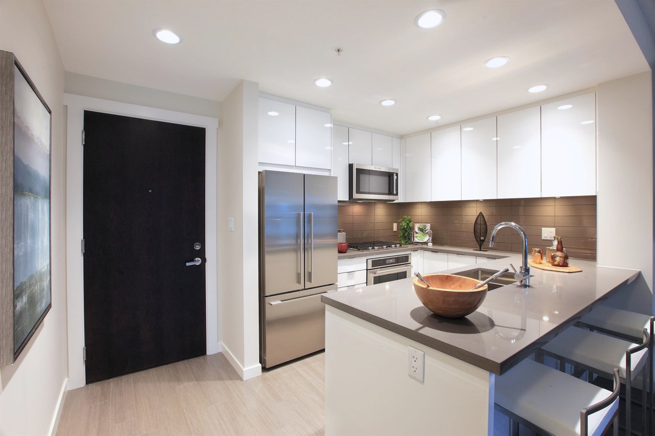 319 - 255 W 1st Street - Lower Lonsdale Apartment/Condo for Sale, 2 Bedrooms (R3086458)# - 2