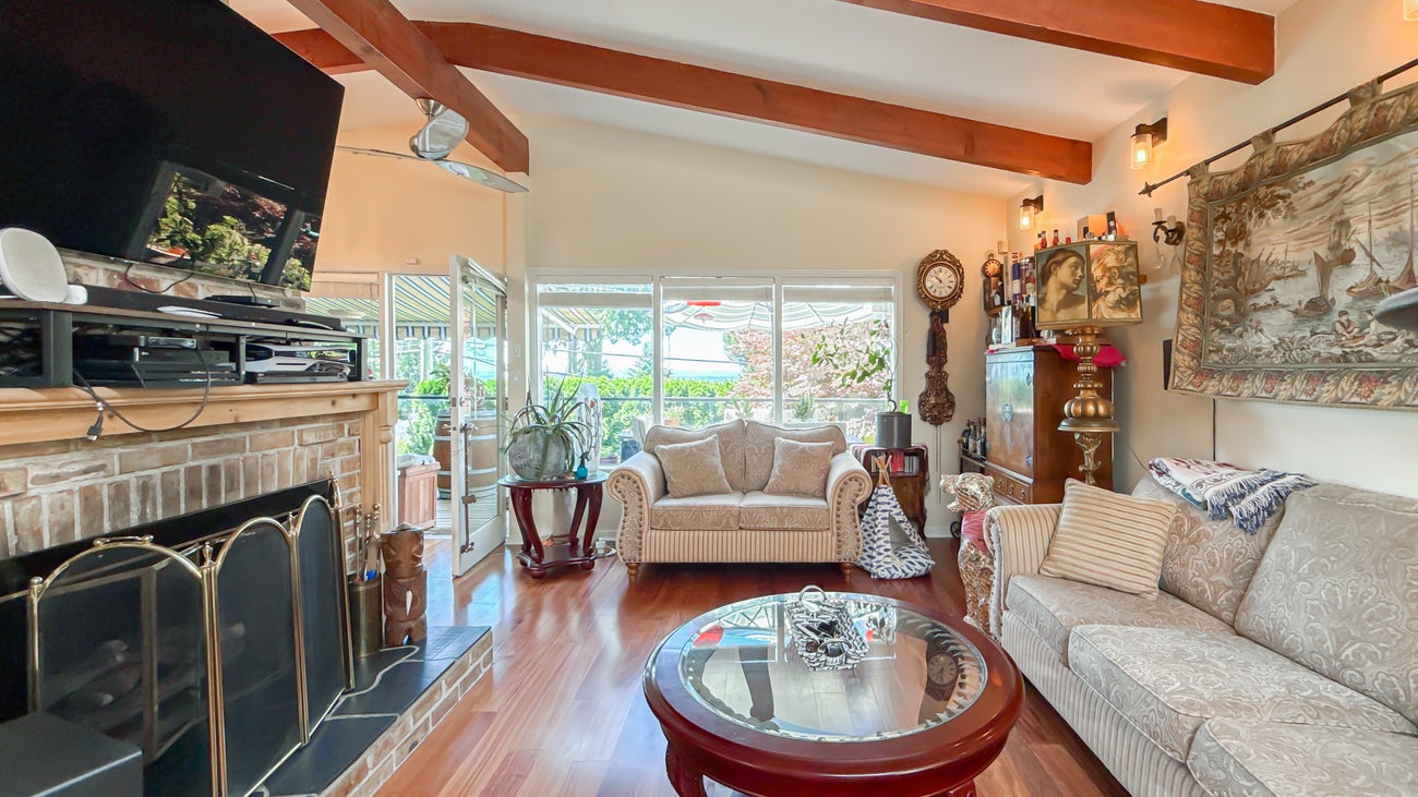 414 Montroyal Boulevard - Upper Delbrook Single Family Residence for Sale, 4 Bedrooms (R3025827) #14