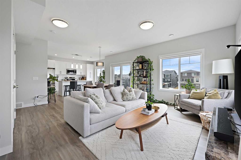 250 Canals Crossing SW - Canals Row/Townhouse for Sale, 3 Bedrooms (A2223092)