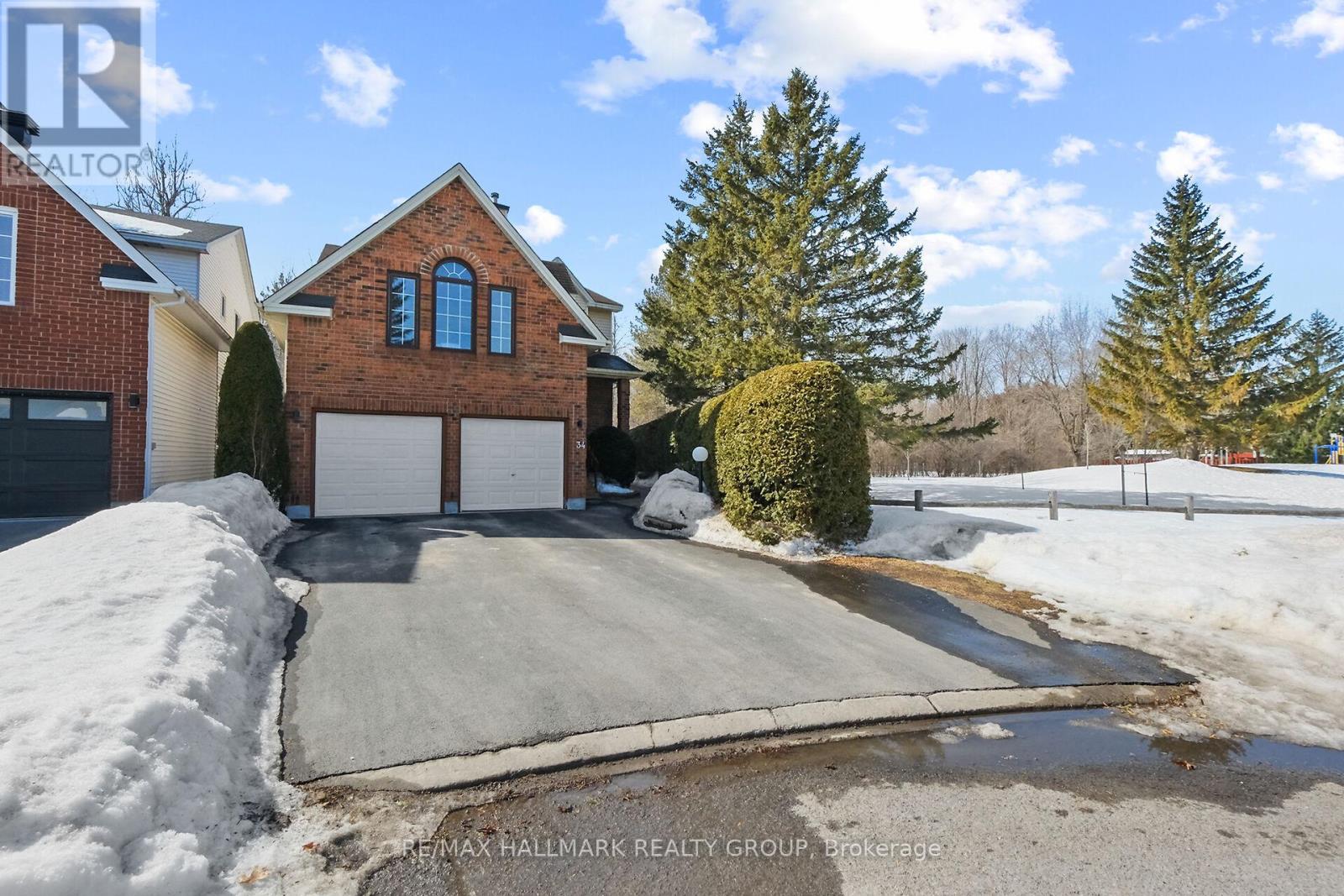 34 FLORIZEL AVENUE - Ottawa House for Sale, 4 Bedrooms (X12031958)