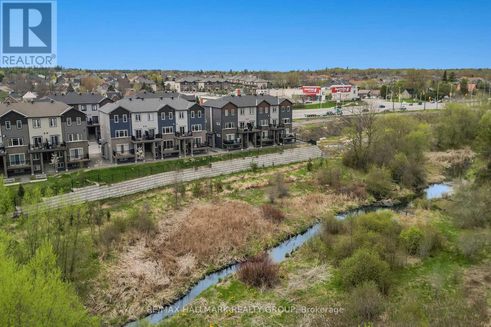 B - 235 ELDORADO PRIVATE - Ottawa Row / Townhouse for Sale, 2 Bedrooms (X12115738)