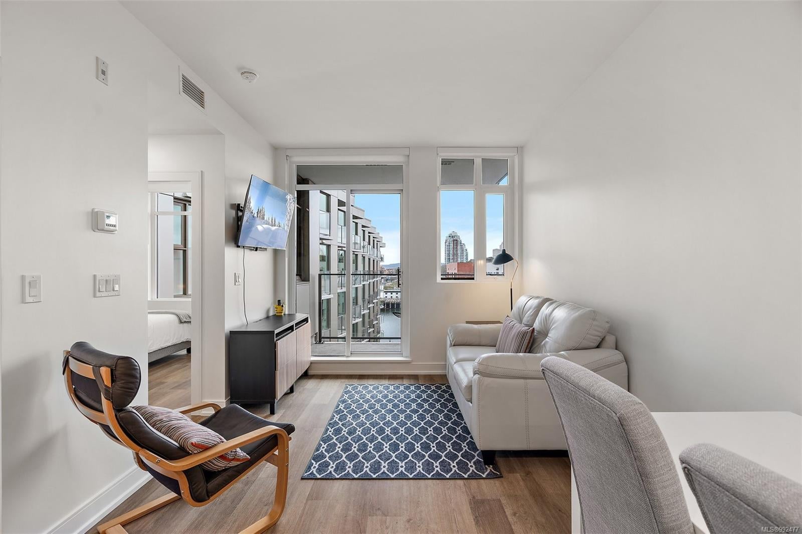807 - 1628 Store St - Vi Downtown Condo Apartment for Sale, 1 Bedroom (992477)