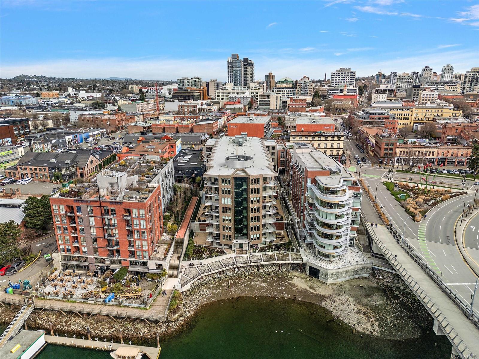 807 - 1628 Store St - Vi Downtown Condo Apartment for Sale, 1 Bedroom (1011059)