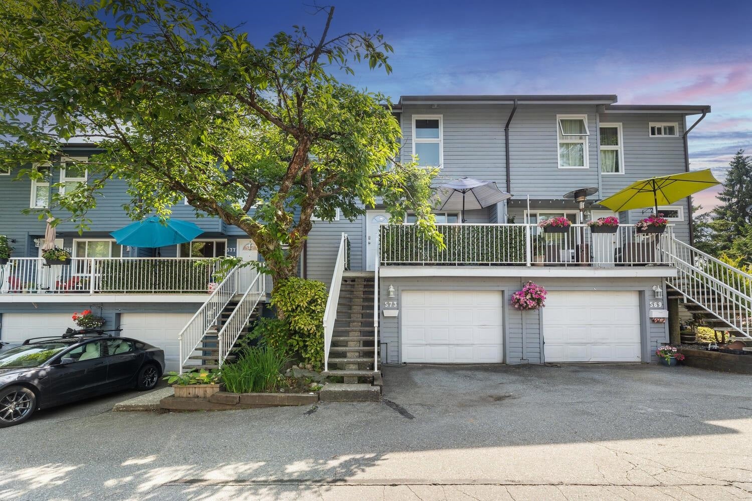 573 Carlsen Place - North Shore Pt Moody Townhouse for Sale, 3 Bedrooms (R3020208)