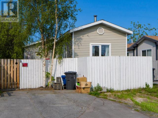 103 STINSON ROAD - Yellowknife Mobile Home for Sale, 2 Bedrooms (6277)
