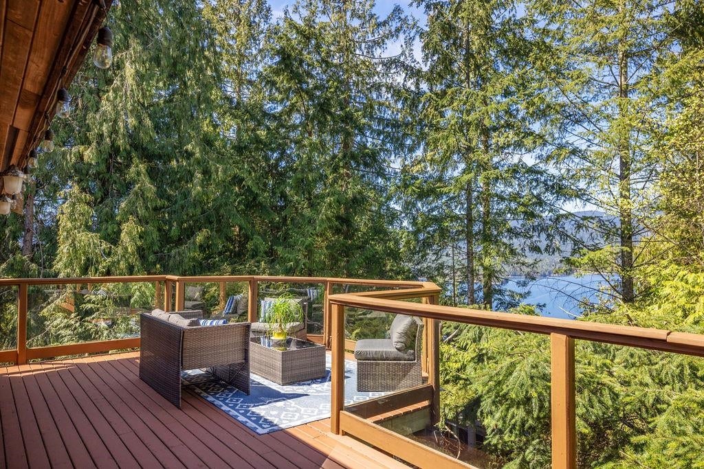 5864 Skookumchuk Road - Sechelt District Single Family Residence for Sale, 3 Bedrooms (R2993951)