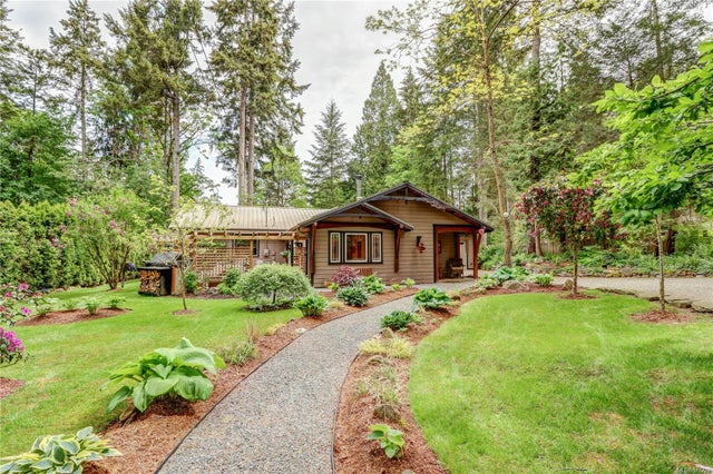 1126 North Rd - Isl Gabriola Island Single Family Residence for sale, 3 Bedrooms (973229)