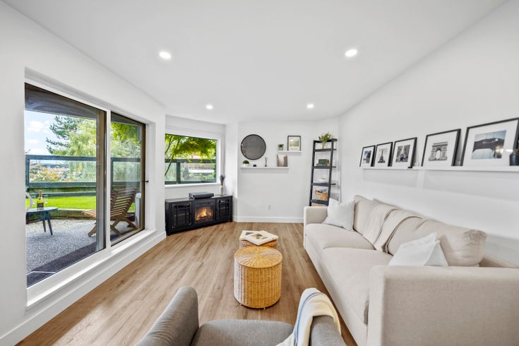 112 - 1345 W 4th Avenue - False Creek Apartment/Condo for Sale, 2 Bedrooms (R3054548)
