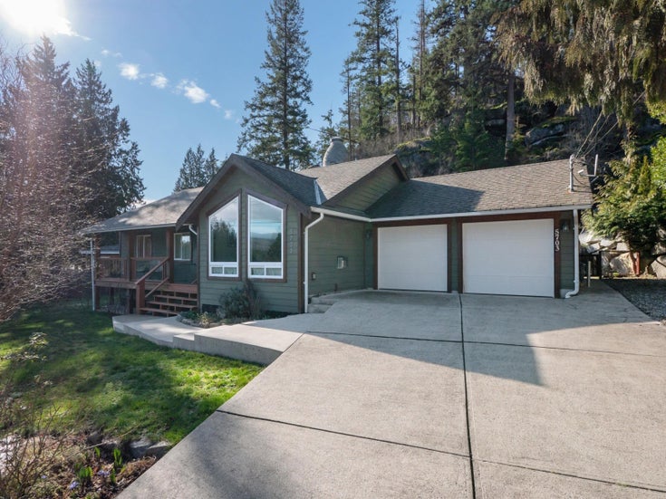 5703 SALMON DRIVE - Sechelt District House/Single Family for sale, 3 Bedrooms (R2660854)